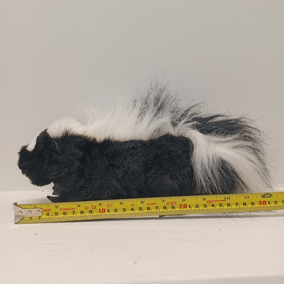 Folkmanis Realistic Plush Black and White Skunk Animal Plush Hand Puppet Toy - Picture 9 of 11